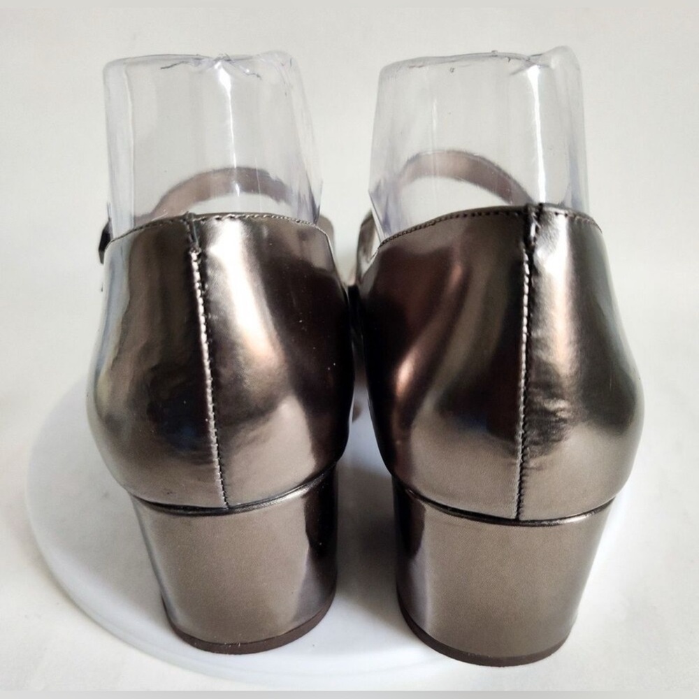 Louise et Cie Mary Jane 2” Heels Gold with Classic Design Size 5.5 - Picture 6 of 11